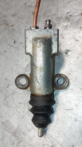 Cylinder roboczy sprzęgła 3062020J00 NISSAN