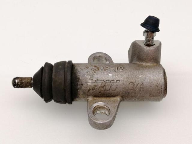 Cylinder roboczy sprzęgła 3062048P0A NISSAN