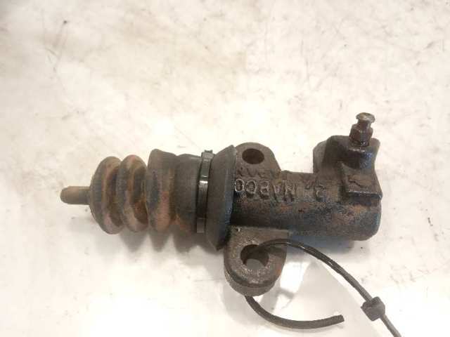 Cylinder roboczy sprzęgła 30620EA00A NISSAN