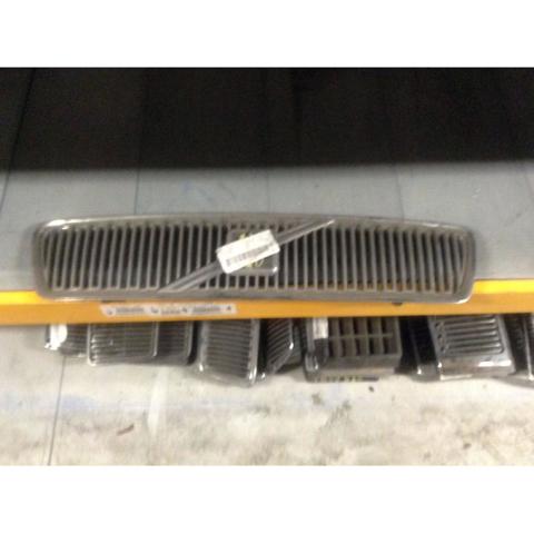 Atrapa chłodnicy Volvo V40 VW