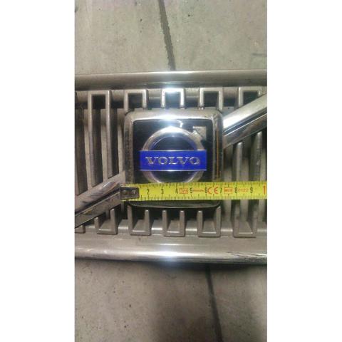 Atrapa chłodnicy Volvo V40 VW