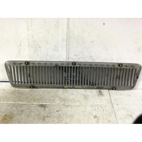 Atrapa chłodnicy Volvo V40 VW