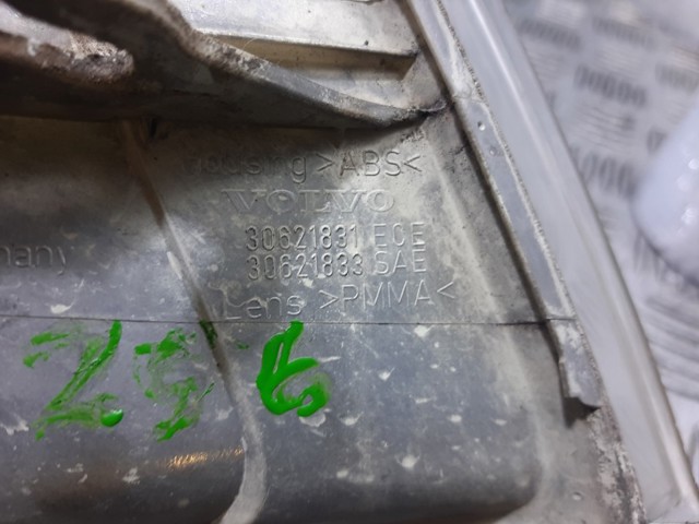 Kierunkowskaz lewy 30621831 VOLVO