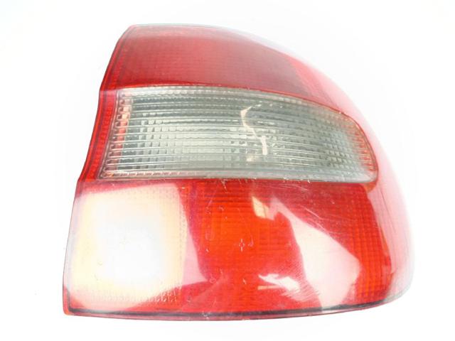 Lampa zespolona tylna prawa Volvo V40 VW