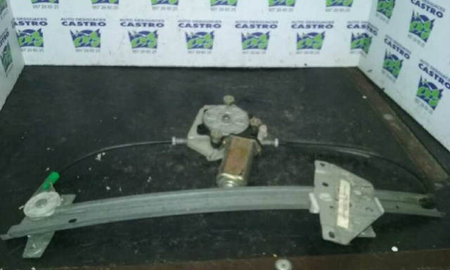 Mechanizm podnoszenia szyby drzwi przednich prawych 30623449 VOLVO