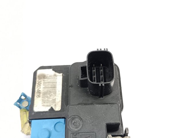 Zamek drzwi przednich prawych 30634616 VOLVO