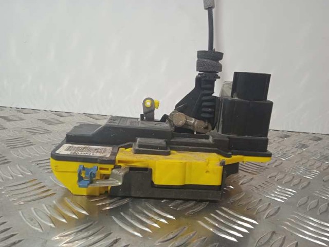 Zamek drzwi tylnych prawych 30634624 VOLVO
