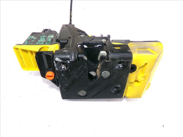 Zamek drzwi tylnych prawych 30634624 VOLVO