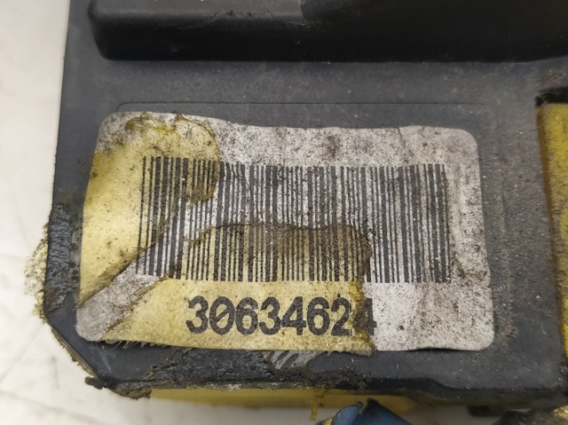 Zamek drzwi tylnych prawych 30634624 VOLVO