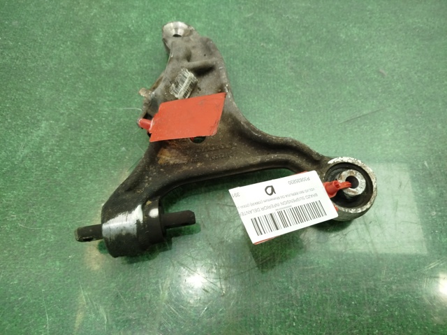 Wahacz zawieszenia przedniego dolny prawy 30635230 VOLVO