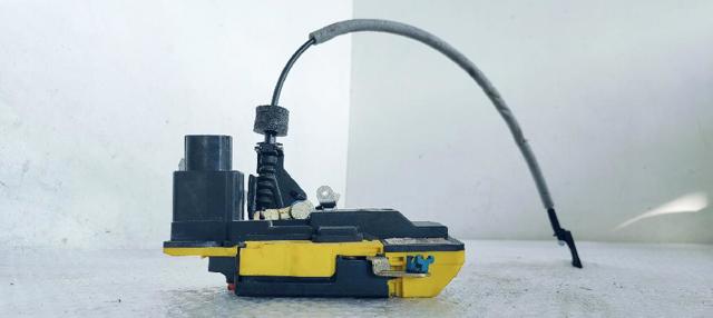 Zamek drzwi tylnych lewych 30663048 VOLVO