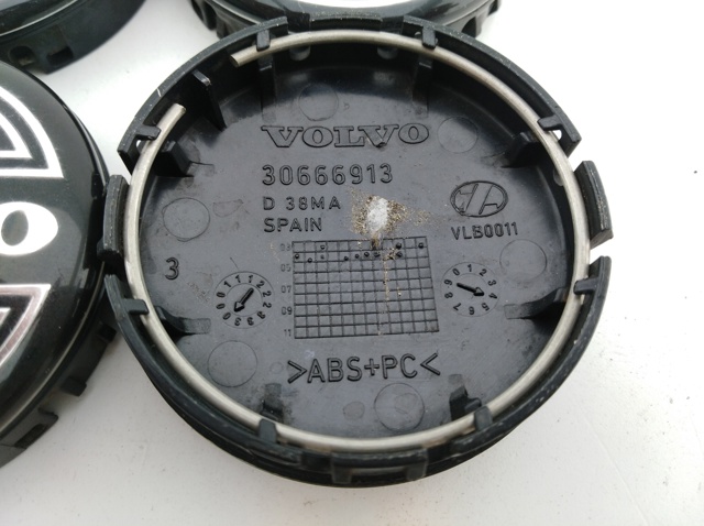 Kołpak do obręczy koła 30666913 VOLVO