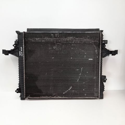 Chłodnica silnika 30681495 VOLVO