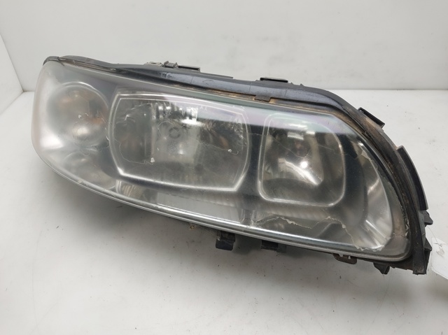 Reflektor prawy 30698826 VOLVO