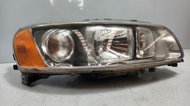 Reflektor prawy Volvo XC70 SZ, LZ