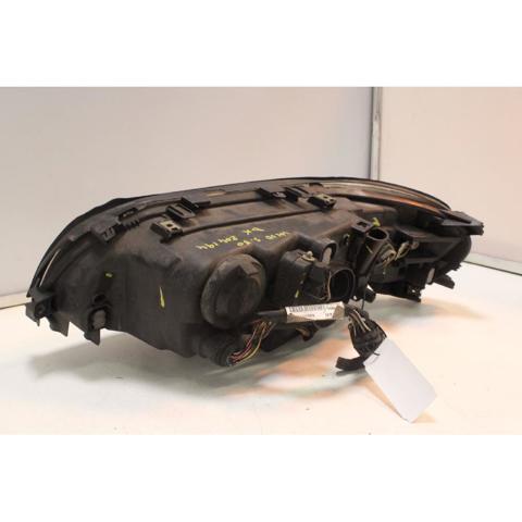 Reflektor prawy 30698836 Volvo
