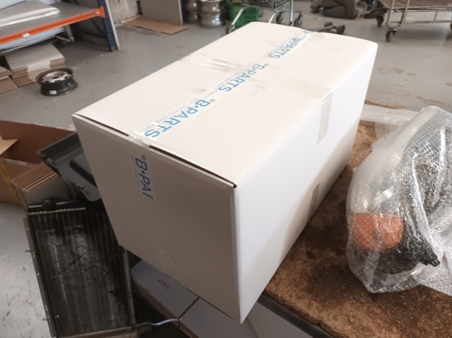 Reflektor prawy Volvo XC70 SZ, LZ