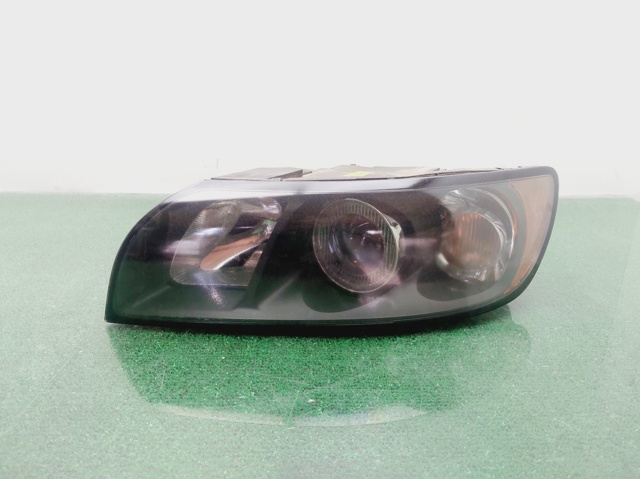 Reflektory Volvo V40