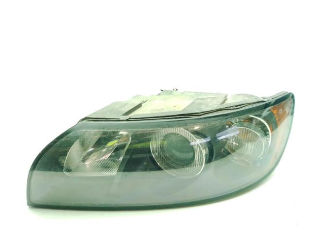 Reflektor prawy 30698873 VOLVO