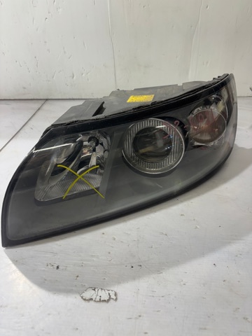 Reflektor lewy 30698885 VOLVO