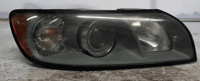 Reflektor prawy 30698886 VOLVO