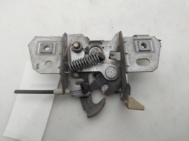 Zamek maski 30716530 VOLVO