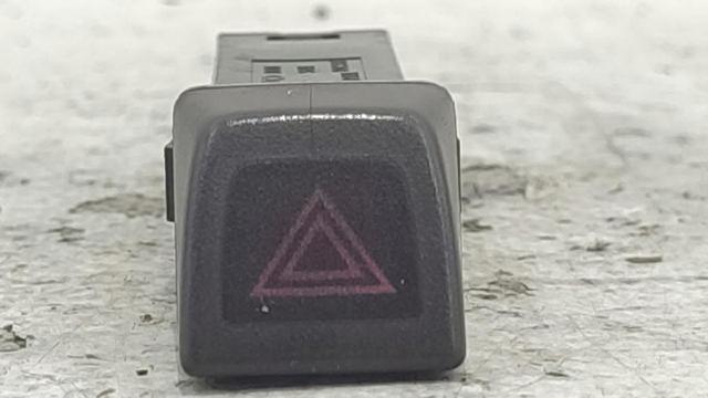 Przycisk włączania światła awaryjnego 30739296 VOLVO