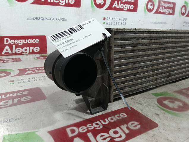 Chłodnica intercoolera 30741669 VOLVO