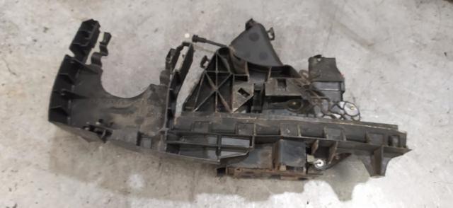 Zamek drzwi Volvo S40