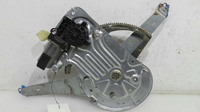 Mechanizm podnoszenia szyby drzwi przednich prawych 30762639 VOLVO