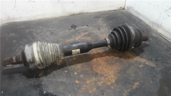 Półoś napędowa przednia lewa 30783089 VOLVO