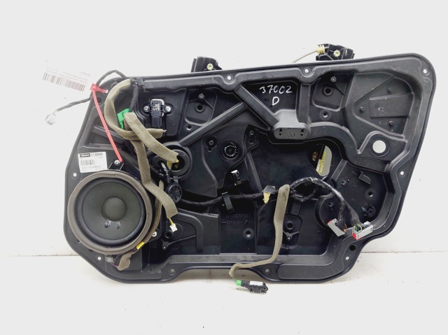 Mechanizm podnoszenia szyby drzwi przednich prawych 30784311 VOLVO