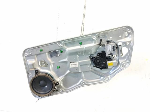 Mechanizm podnoszenia szyby drzwi przednich prawych 30784510 VOLVO