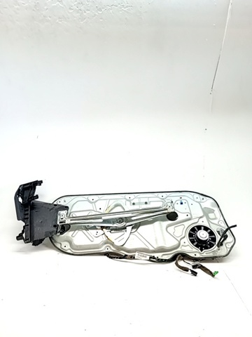 Mechanizm podnoszenia szyby drzwi przednich prawych 30784510 VOLVO