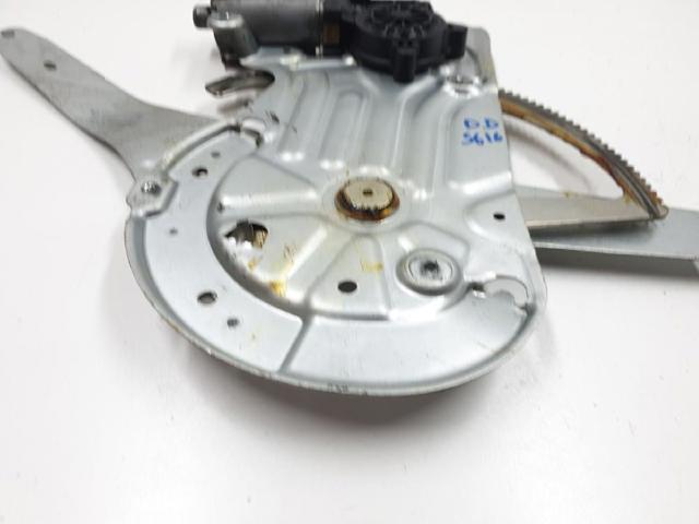 Mechanizm podnoszenia szyby drzwi przednich prawych 30784577 VOLVO
