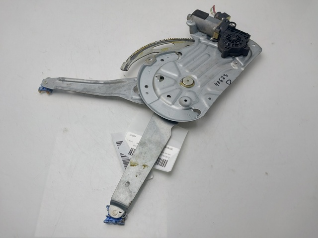 Mechanizm podnoszenia szyby drzwi przednich prawych 30784577 VOLVO