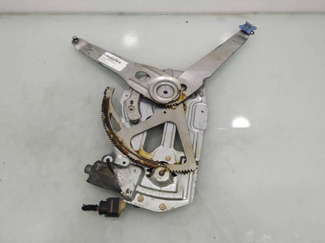 Mechanizm podnoszenia szyby drzwi przednich prawych 30784579 VOLVO