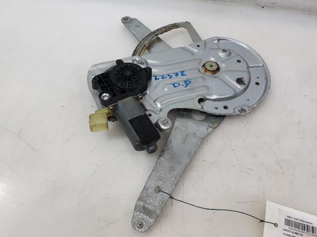 Mechanizm podnoszenia szyby drzwi przednich prawych 30784579 VOLVO