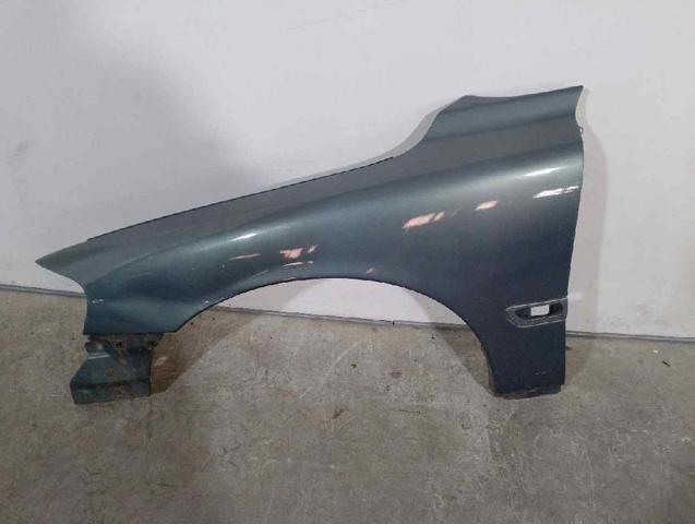 Błotnik przedni lewy 30796492 VOLVO
