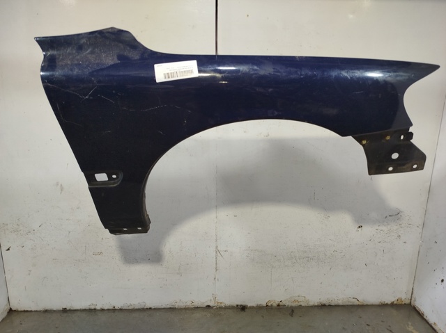 Błotnik przedni prawy 30796493 VOLVO