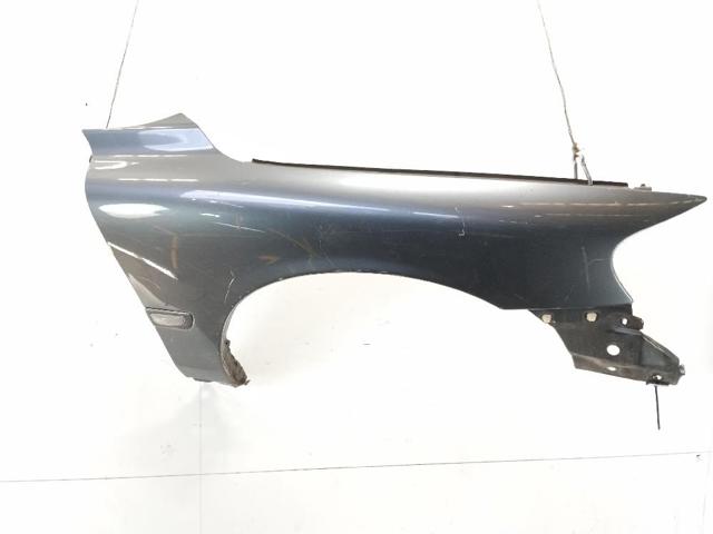 Błotnik przedni prawy 30796493 VOLVO