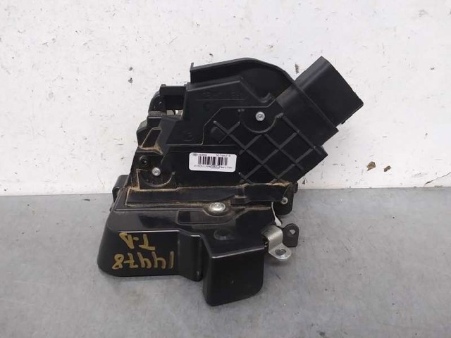 Zamek drzwi tylnych prawych 30799316 VOLVO