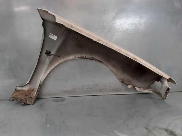 Błotnik przedni lewy 30802306 VOLVO