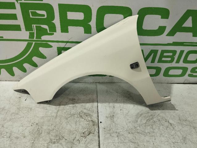 Błotnik przedni lewy 30802306 VOLVO