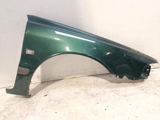 Błotnik przedni prawy 30802307 VOLVO