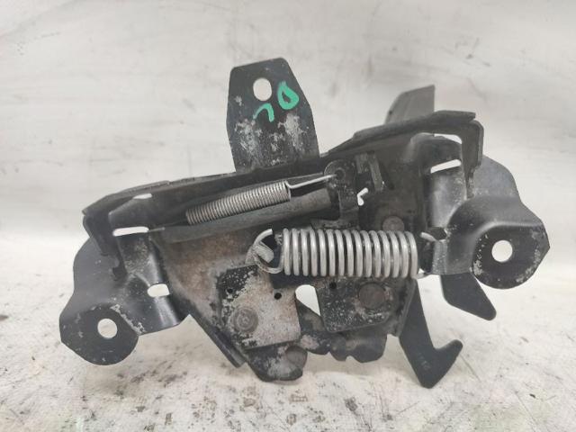 Zamek maski Volvo V40 VW