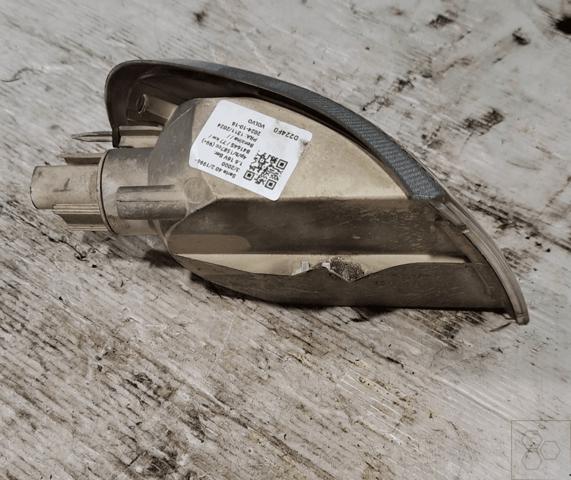 Kierunkowskaz lewy Volvo V40 VW