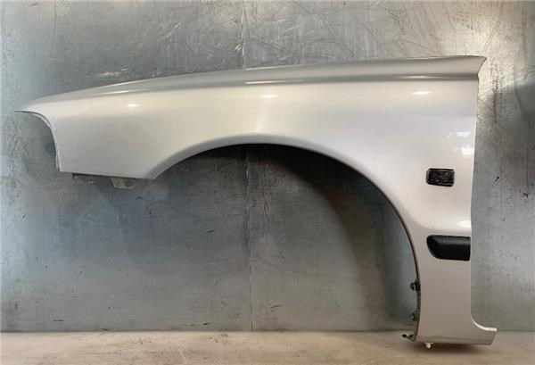 Błotnik przedni lewy 30844333 VOLVO