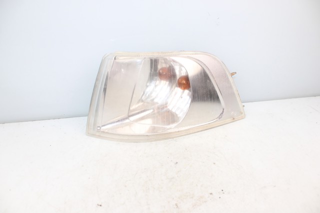 Kierunkowskaz lewy 30865562 VOLVO