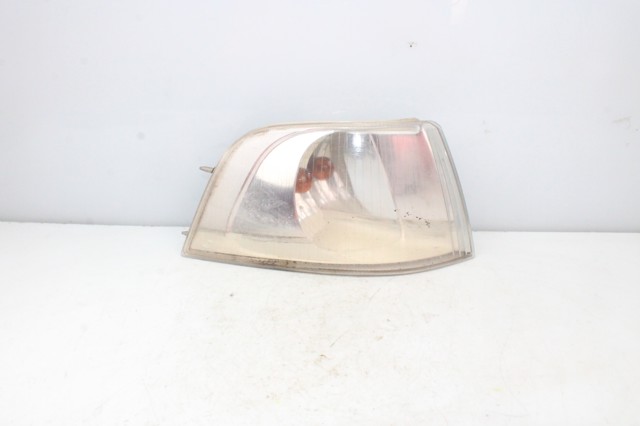 Kierunkowskaz lewy 30865563 VOLVO